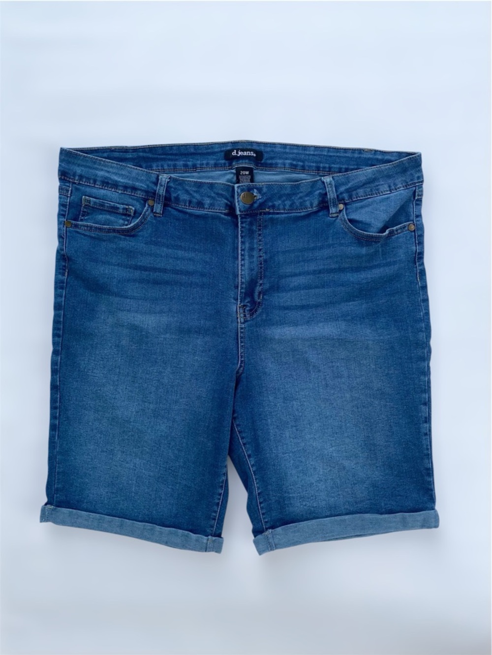 D. Jeans Plus Size 20W Denim Mid Rise Cuffed Hem Stretch Jean Shorts